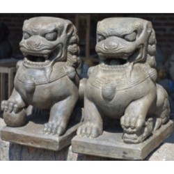 Temple lion pair (light) / 60 cm